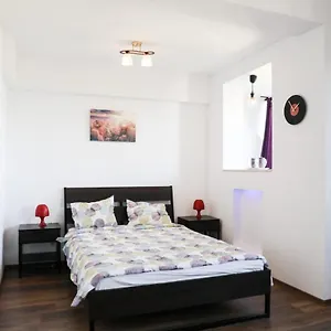 Ultracentral Cozy Near Old Town Apartament
